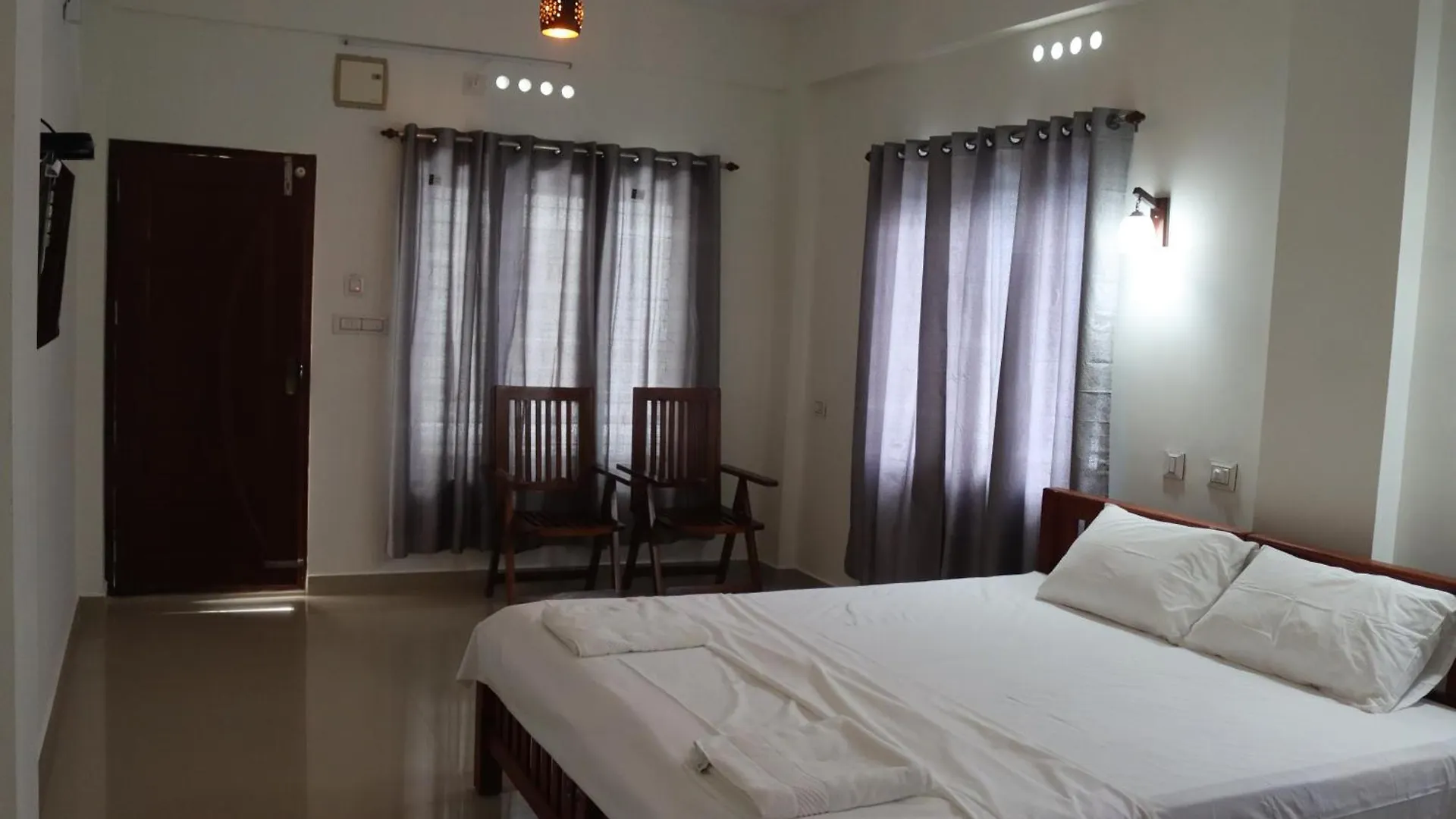 Chael Airport Residency,Nedumbassery Cochin アンガマリー ホームステイ